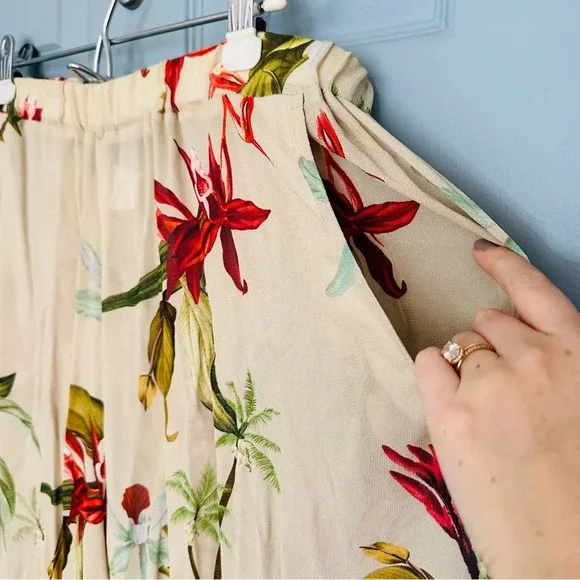 Alembika Artful Home Women’s Floral Wide Leg Punto Pants - Picture 7 of 8